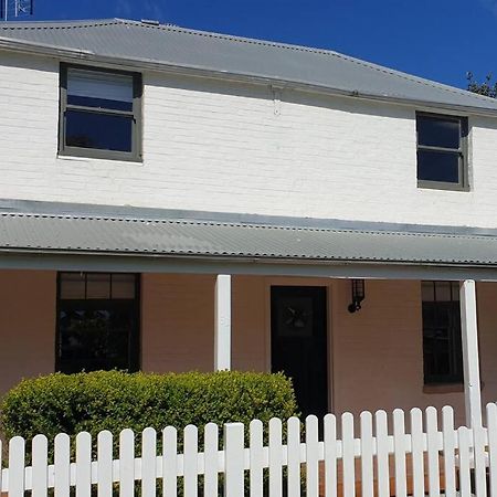 Samuels Cottage C1860 - In The Heart Of Mudgee Exterior photo